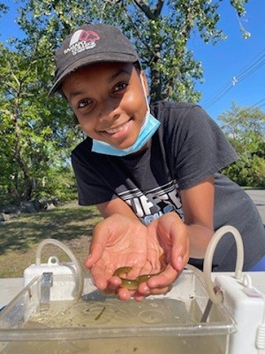 Arianna Smith led the public in educational fishing events at the Hudson River Field Station to teach families about the biological wonders of the Hudson.