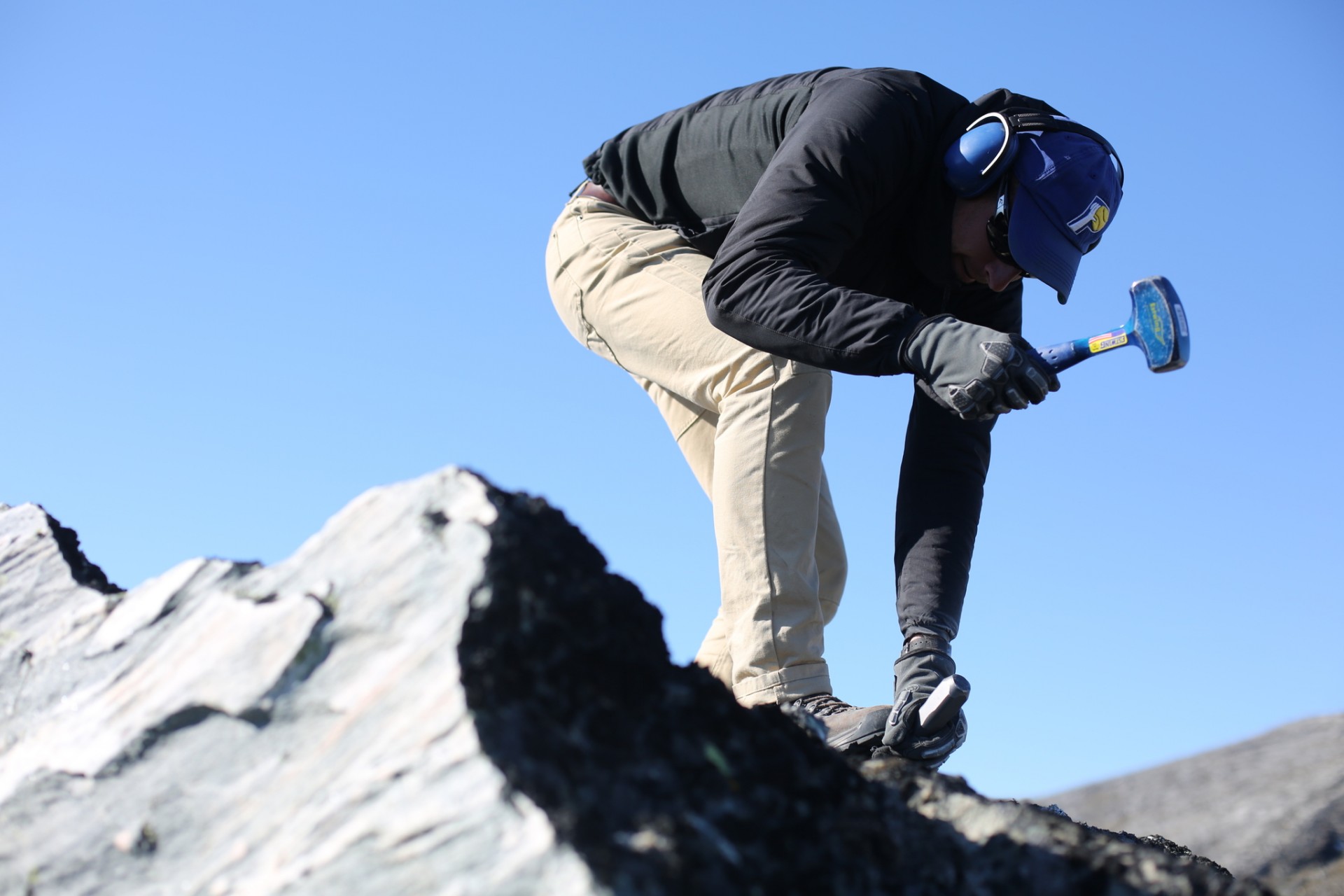 greenland track lose ice faster century last 12000 years