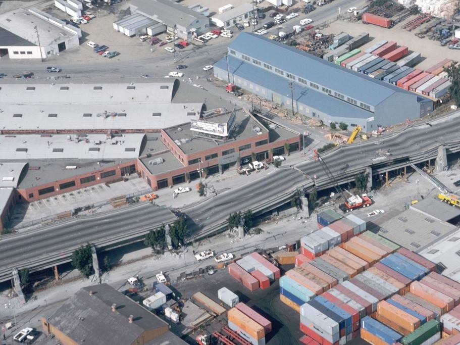 Aerial view of collapsed sections of the Cypress Street viaduct of Interstate Highway 880 in Oakland, California, damaged as a result of the magnitude 6.9 Loma Prieta earthquake on October 17, 1989. Credit: USGS