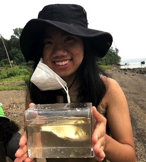 Today’s blogger is Kaitlyn Canivel from the Lamont Next Gen program. Here she holds a white perch caught on the Haverstraw NY waterfront.