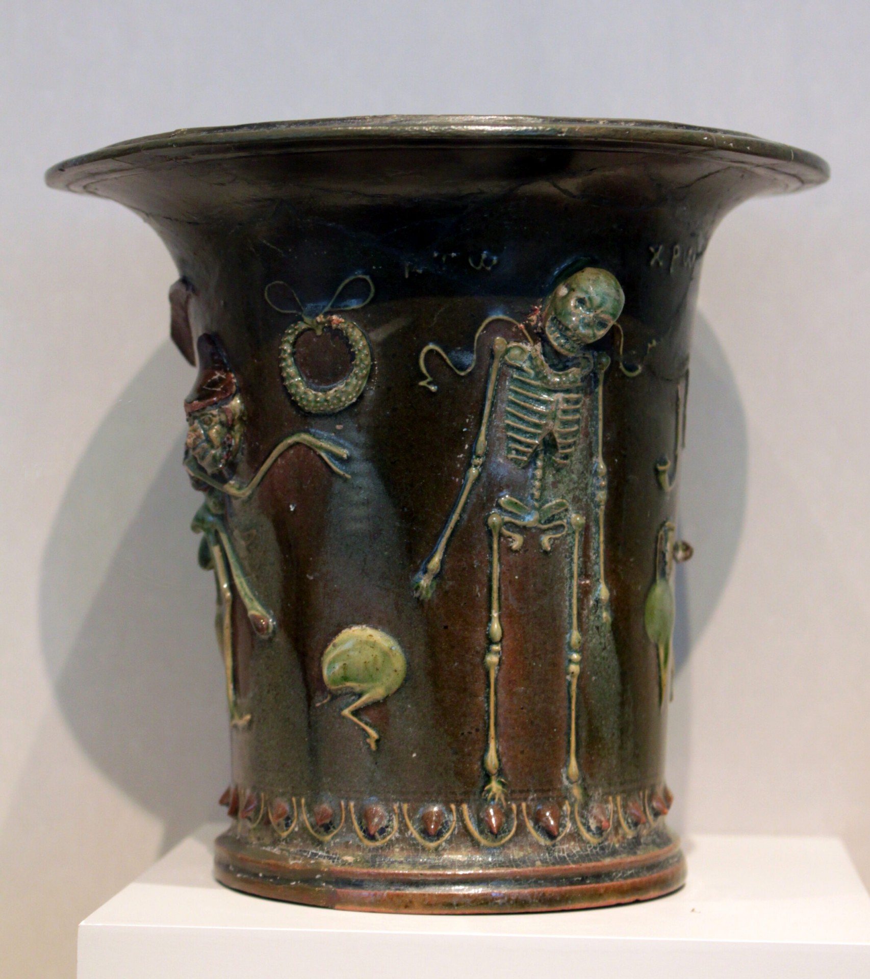 Memento Mori Lead glazed ceramic Skeletons Berlin Altes Museum 01052018 1 scaled.jpg