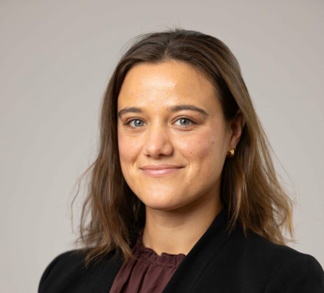 A headshot of a woman