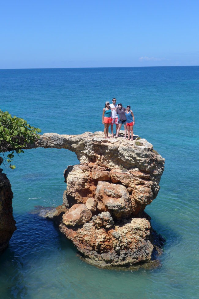 Students on an excursion during field work in Puerto Rico, 2015. Credit: Bärbel Hönisch, Lamont-Doherty Earth Observatory
