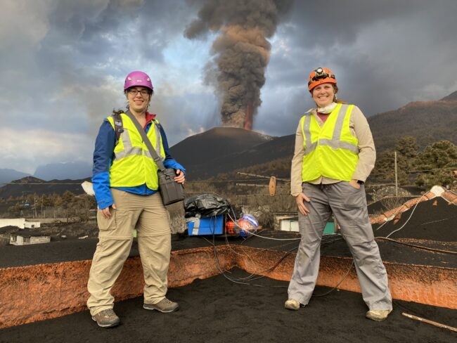 Volcanologists Janine Birnbaum and Lamont-Doherty Earth Observatory’s Einat Lev during an installation of a thermal web camera to monitor the eruption of Cumbre Vieja volcano in La Palma, Spain in fall 2021. Credit: Pedro Hernández Pérez (INVOLCA