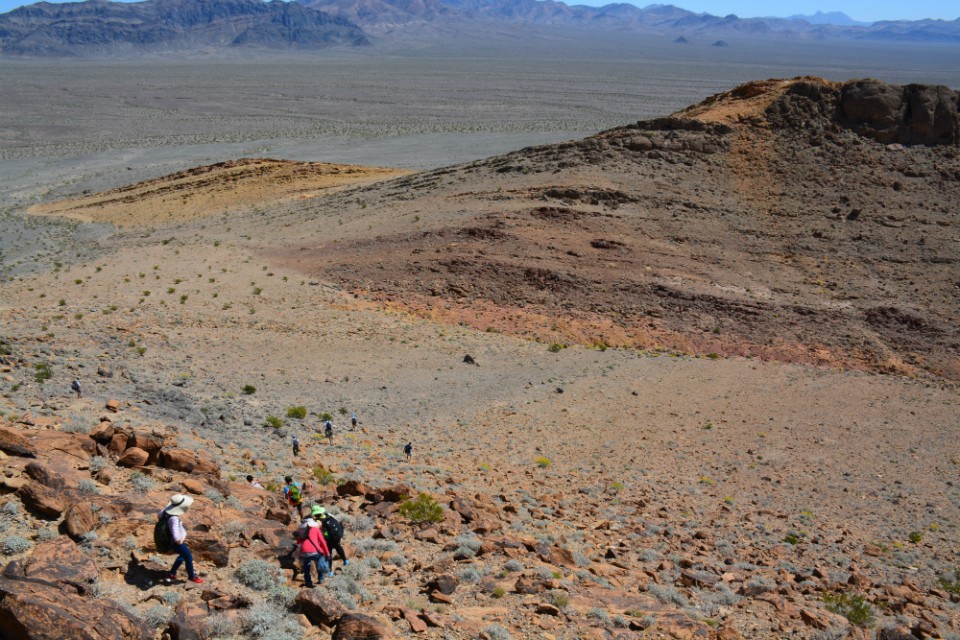 Most of the action in the Basin and Range happened during two main periods; a shortening phase, occurring sporadically between 300 million and 65 million years ago, followed by a stretching phase, starting about 15 million 7 climb down Eagle