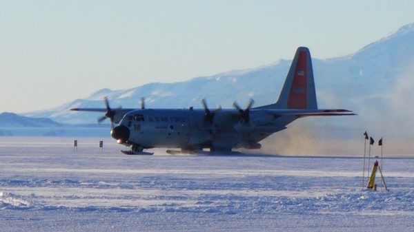 Skier 95 with IcePod visible beneath the rear window lands on the Antarctic ice. (photo R. Bell)