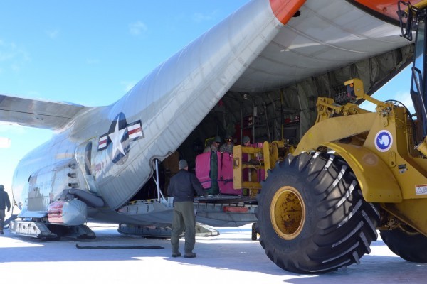 Loading the gravity meter on loan from the Kiwi for the Antarctic test flights. (Photo R. Bell)