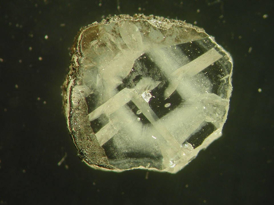 A heavily flawed half-carat diamond mined in the Northwest Territories, Canada, may hold chemical clues about why diamonds are found in farflung places across North America. (Yaakov Weiss) 1