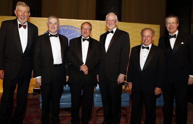 From left: Michael Purdy, executive vice president for research, Columbia University; xxxxx, a previous Vetlesen winner; this year's winner Stephen Sparks; Sean Solomon, director of the Lamont-Doherty Earth Observatory; Steven Cohen, executive director of the Earth Institute; and xxxxxxx