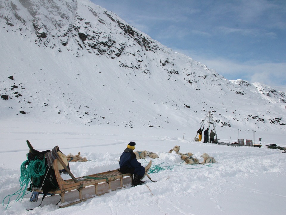 Sled dogs and lake coring