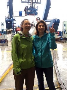 Early career scientist Katrina Twing with NSF's Dufour. Courtesy of Dan Fornari