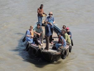 Our group returns on the country boat, the M.V. Sundari, from their morning fieldwork.