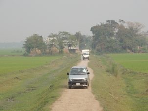 7cartruckroad 303x227.jpg