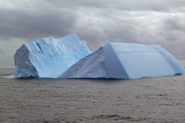 thumbnail broken iceberg 768x512 637x425.jpg