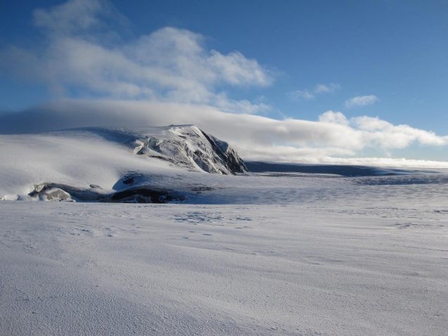 grimsvotn caldera wall