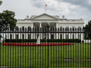 White House behind a fence