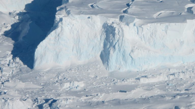 The calving front of Thwaites Glacier.