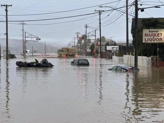 California National Guard Soldiers support local first responders in rescue operations due to flooding in Monterey County, California, March 11, 2023. Credit: The 1-184 Infantry Regiment, California National Guard
