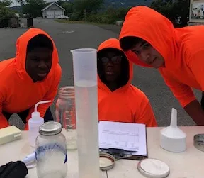 Sampling microplastics
