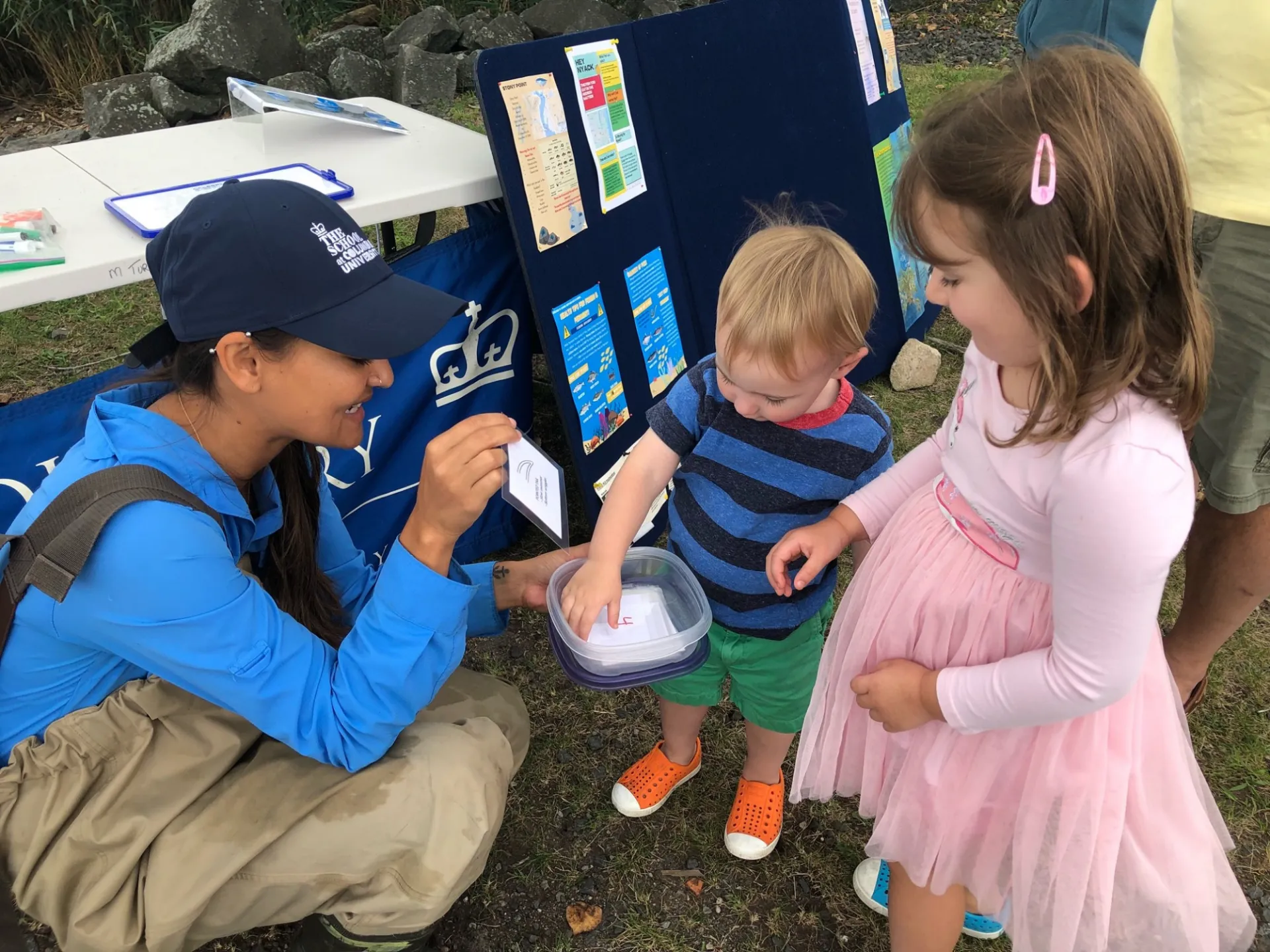 Lamont education & outreach coordinator Laurel Zaima with some happy young program participants! Credit: Jessica Prata