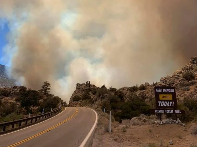Smoke from the Flats Fire in Pinyon Pines, CA, on June 13, 2021. Credit: Lisa Cox/USFS