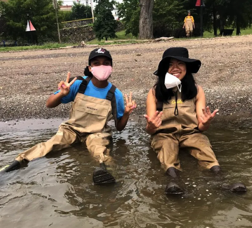 Prior to this summer Arianna and Kaitlyn had never touched or been in the Hudson River. Both of them shared that family and friends had warned them to be careful of the Hudson since they believed it was polluted and even toxic! Arianna and Kaitlyn refused to listen to this and embraced the beauty and rich biodiversity of the Hudson! 