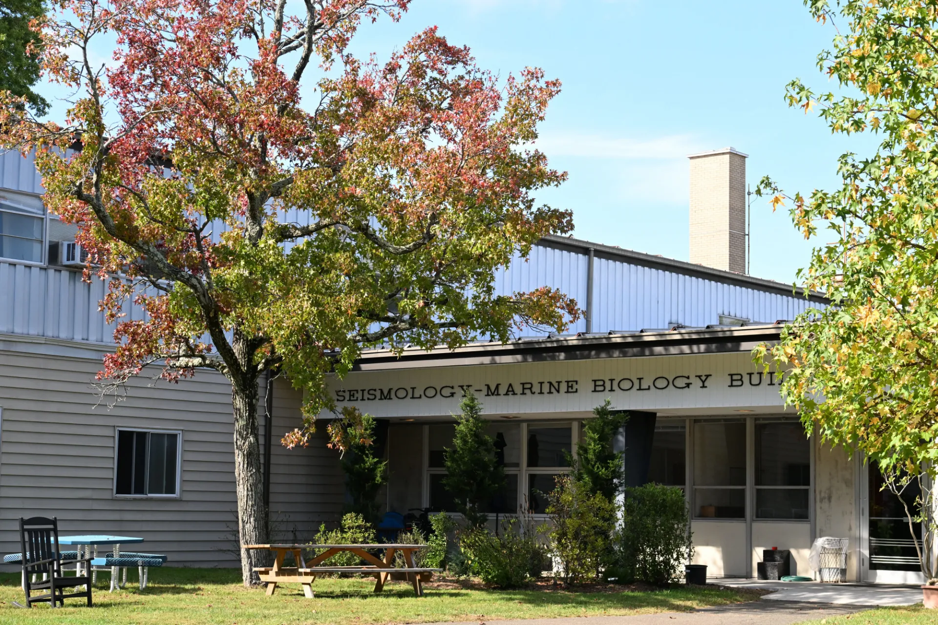 Seismology-Marine Biology Building. Credit: Eileen Barroso
