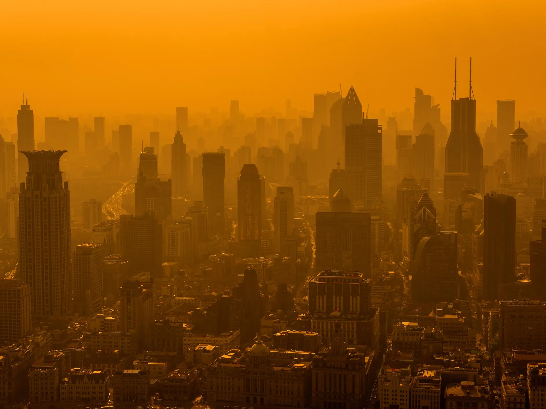 Shanghai skyline in smog. Credit: faizon1