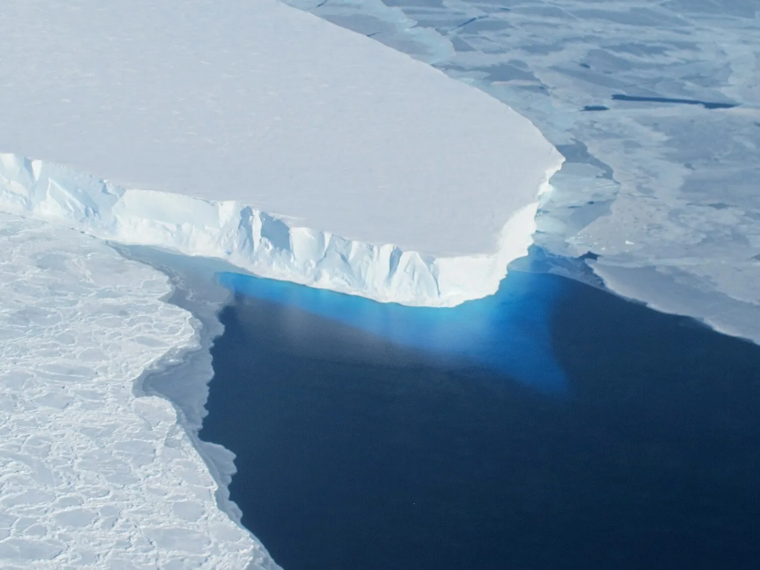 Antarctica’s Thwaites Glacier, one of the most rapidly melting glaciers in the world. Credit: James Yungel/NASA ICE via Flickr