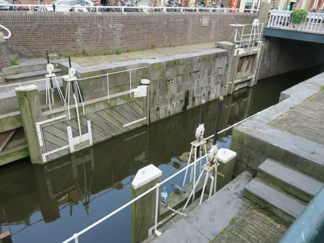 15IMG 5564canallock 637x478.jpeg