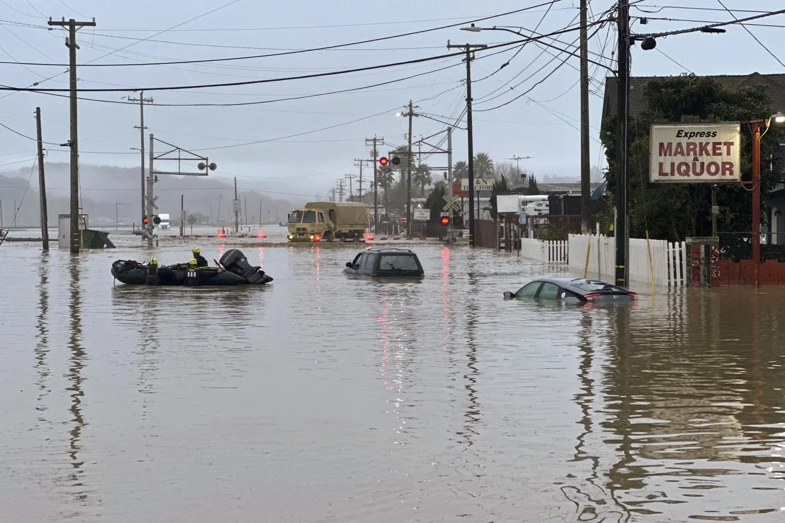 a climate expert explains why atmospheric rivers are causing historic rainfall in california