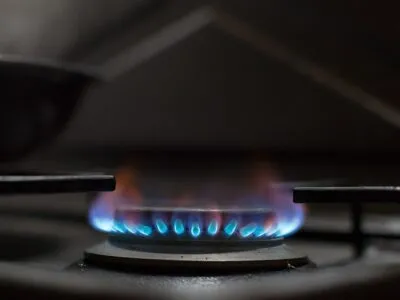1024px Gas Stove Flame 400x300.jpg