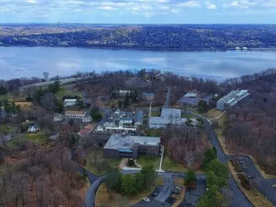 Lamont Campus Drone Photo Aug 2022 Tom Burke 5x4 400x300.jpg