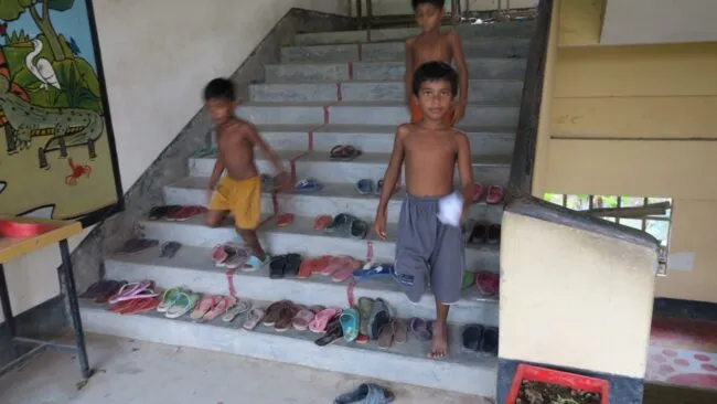 Kids coming down the stairs at a primary school