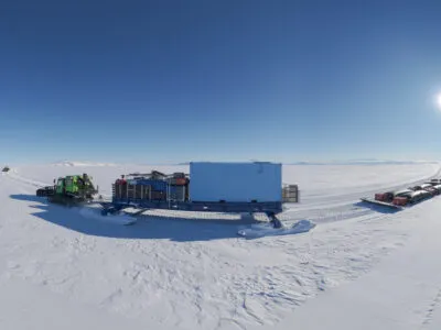 CIR Traverse Departure Middle Vehicle Heading Out 8 Nov 2025 Anthony Powell Antarctica NZ 400x300.jpg