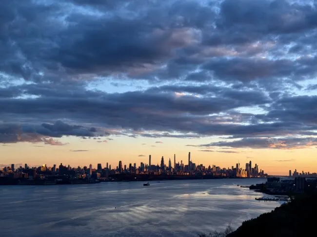 Sunset over the Hudson River. (Andrew Marshall Fagerheim, LDEO)