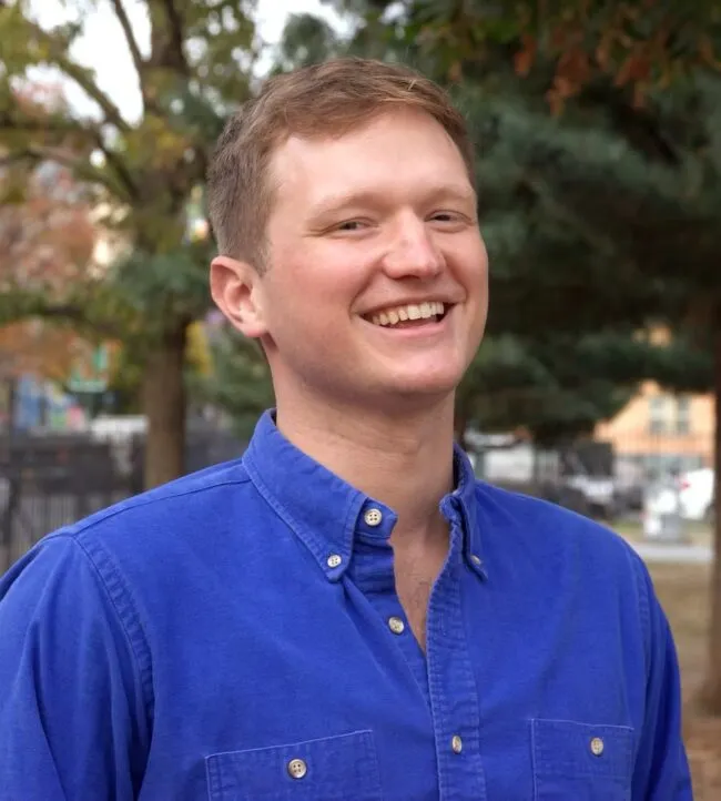 Headshot of Ian Hunt