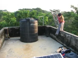 badroof 300x225.jpg