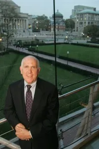 Elliott Sclar