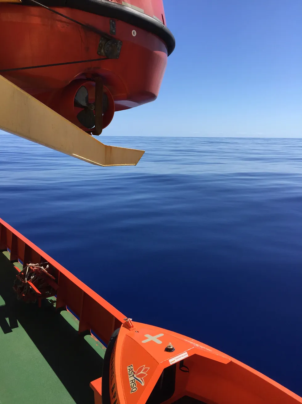 The tropical seas on a calm day (Photo: L. Clément)