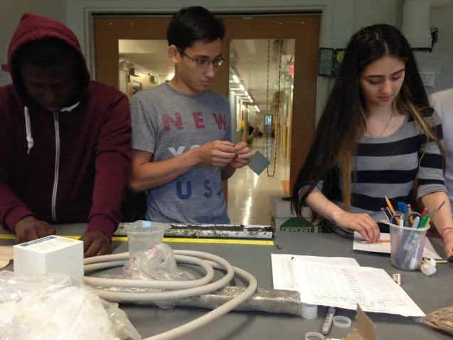 Students in the SSFRP are introduced to both fieldwork and lab work and are treated as early-career scientists. Photo: John Bjornton