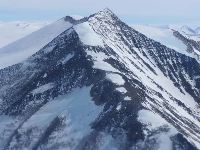 Peninsula mountain face, again showing the exposed blue ice from heavy winds that buffet the peninsula. (Photo: M. Turrin