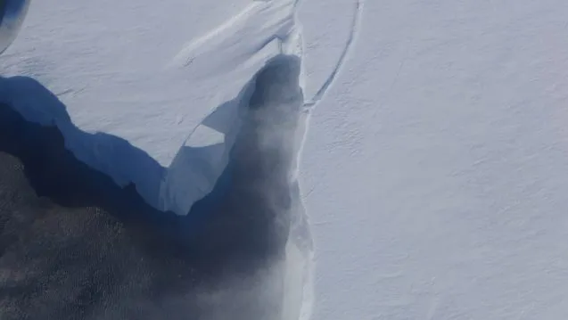 Researchers have found the remains of an ancient lakebed off the edge of Antarctica's Pine Island Glacier, on what is now the seafloor. Such lakes lying today under the ice sheet may speed the flow of glaciers. (M. Turrin/Lamont-Doherty Earth Observatory) 