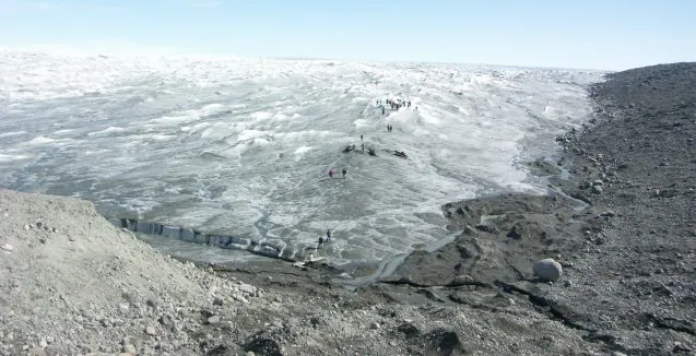 Greenland's ice cap is darkening