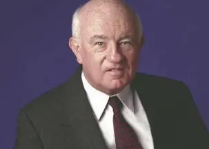 lynn sykes portrait