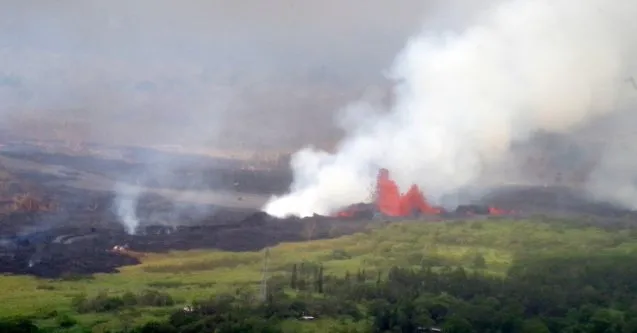 kilauea lava fountain and steam