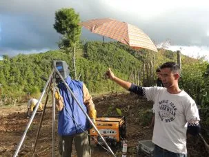 3weldingumbrellaTedim 303x227.jpg