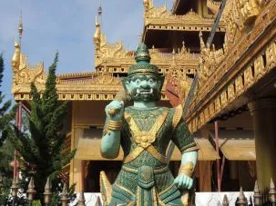 6greendemon 303x227.jpg