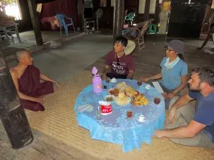 6snacksmonk 303x227.jpg