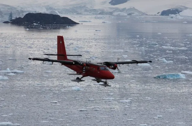 Twin Otter aircraft